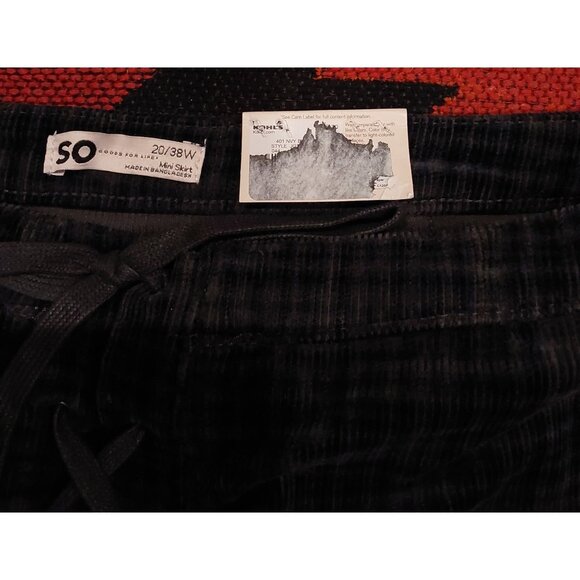 NEW SO Women's Plaid Corduroy Mini Skirt, Lace-Up Front 20/38W Gray & Blue. - Picture 2 of 7